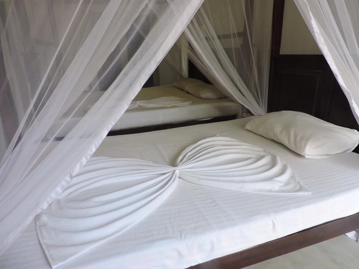 אונה ואטונה Asantha Guest House מראה חיצוני תמונה